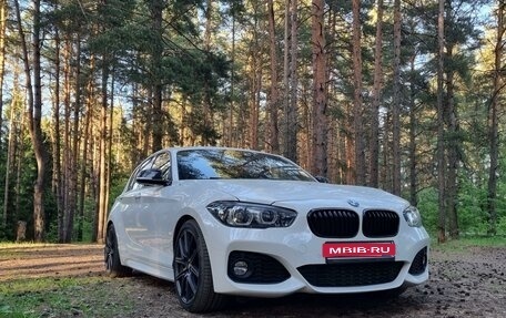 BMW 1 серия, 2019 год, 2 450 000 рублей, 1 фотография