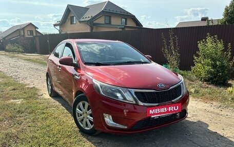 KIA Rio III рестайлинг, 2012 год, 800 000 рублей, 3 фотография