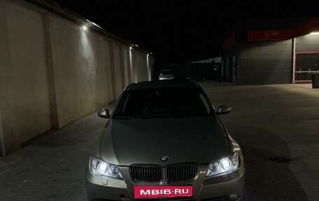 BMW 3 серия, 2007 год, 740 000 рублей, 2 фотография