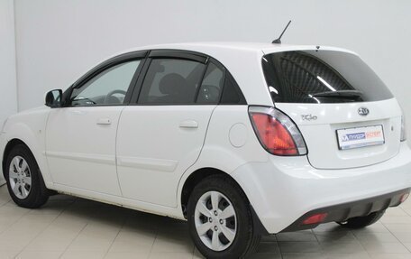 KIA Rio II, 2011 год, 739 000 рублей, 6 фотография