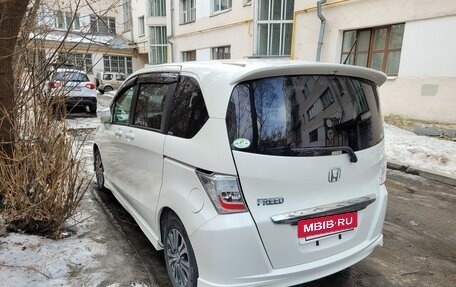 Honda Freed I, 2011 год, 1 300 000 рублей, 3 фотография