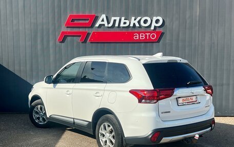 Mitsubishi Outlander III рестайлинг 3, 2018 год, 1 849 000 рублей, 4 фотография