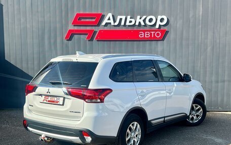 Mitsubishi Outlander III рестайлинг 3, 2018 год, 1 849 000 рублей, 5 фотография