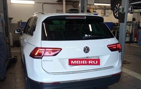 Volkswagen Tiguan II, 2018 год, 2 163 000 рублей, 4 фотография