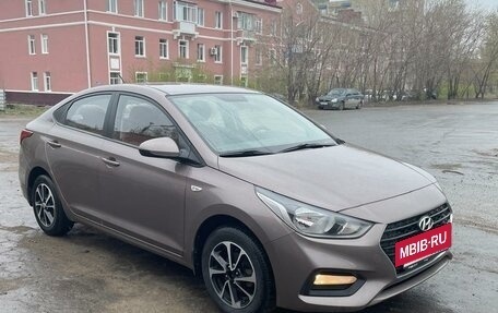 Hyundai Solaris II рестайлинг, 2018 год, 1 490 000 рублей, 3 фотография