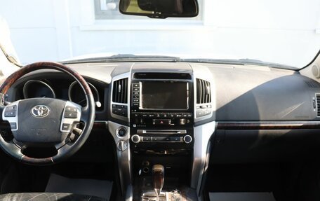 Toyota Land Cruiser 200, 2012 год, 3 699 000 рублей, 11 фотография