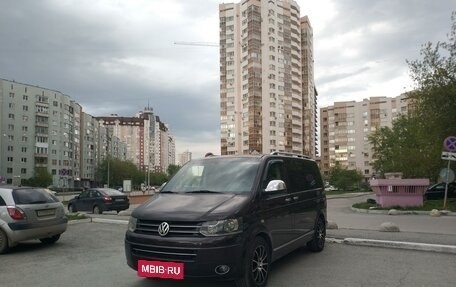 Volkswagen Multivan T5, 2011 год, 2 499 999 рублей, 3 фотография