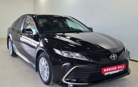 Toyota Camry, 2021 год, 3 590 000 рублей, 3 фотография