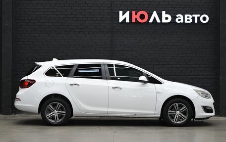 Opel Astra J, 2013 год, 880 000 рублей, 10 фотография