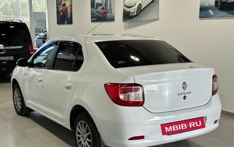 Renault Logan II, 2017 год, 1 049 900 рублей, 4 фотография