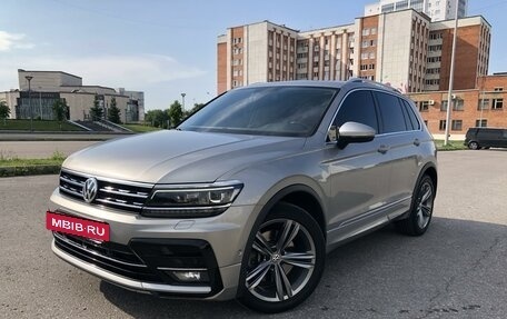 Volkswagen Tiguan II, 2018 год, 3 380 000 рублей, 7 фотография