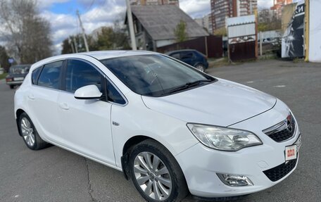 Opel Astra J, 2011 год, 750 000 рублей, 7 фотография