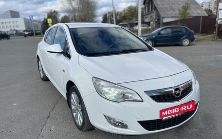 Opel Astra J, 2011 год, 750 000 рублей, 8 фотография