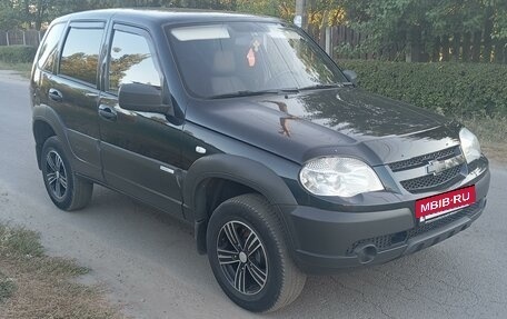 Chevrolet Niva I рестайлинг, 2012 год, 657 000 рублей, 3 фотография