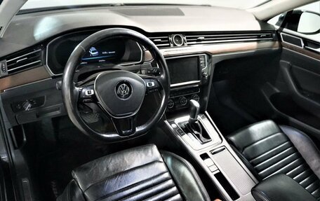 Volkswagen Passat B8 рестайлинг, 2016 год, 1 649 800 рублей, 8 фотография