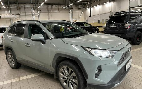 Toyota RAV4, 2020 год, 4 395 000 рублей, 2 фотография