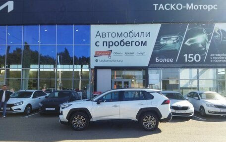 Toyota RAV4, 2024 год, 3 999 000 рублей, 3 фотография