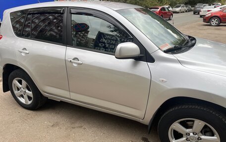 Toyota RAV4, 2005 год, 1 250 000 рублей, 4 фотография