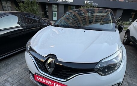 Renault Kaptur I рестайлинг, 2019 год, 1 970 000 рублей, 3 фотография