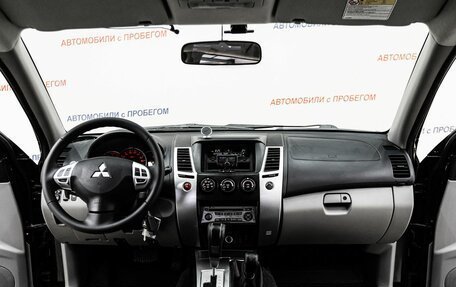 Mitsubishi Pajero IV, 2010 год, 1 245 000 рублей, 10 фотография