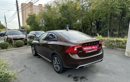 Volvo S60 Cross Country, 2015 год, 2 400 000 рублей, 7 фотография