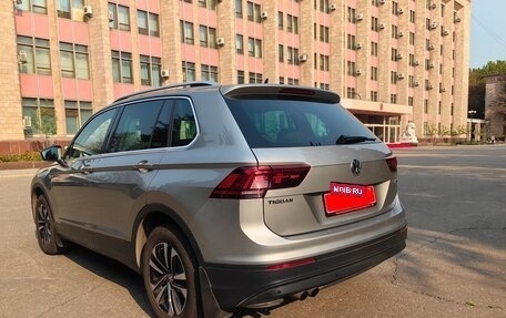 Volkswagen Tiguan II, 2019 год, 2 800 000 рублей, 2 фотография