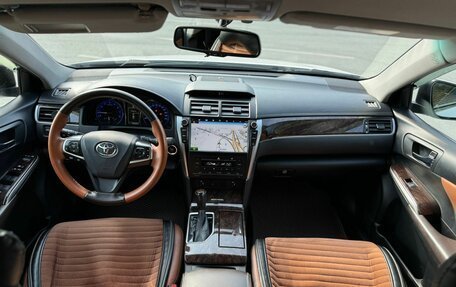 Toyota Camry, 2016 год, 2 299 000 рублей, 8 фотография