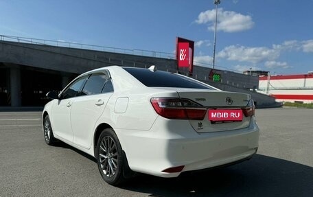 Toyota Camry, 2016 год, 2 299 000 рублей, 10 фотография