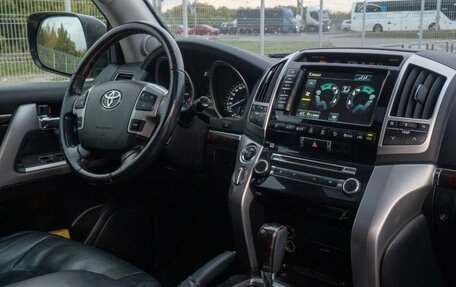 Toyota Land Cruiser 200, 2015 год, 4 300 000 рублей, 8 фотография