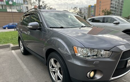 Mitsubishi Outlander III рестайлинг 3, 2011 год, 1 150 000 рублей, 14 фотография