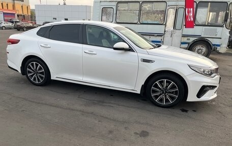 KIA Optima IV, 2019 год, 2 500 000 рублей, 2 фотография