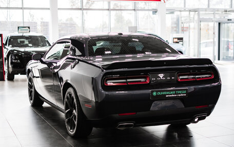 Dodge Challenger III рестайлинг 2, 2019 год, 3 400 000 рублей, 9 фотография