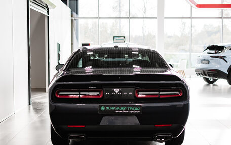 Dodge Challenger III рестайлинг 2, 2019 год, 3 400 000 рублей, 8 фотография