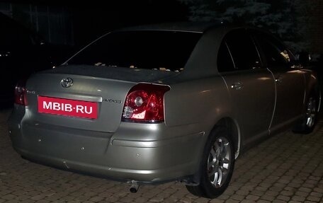 Toyota Avensis III рестайлинг, 2006 год, 1 100 000 рублей, 2 фотография