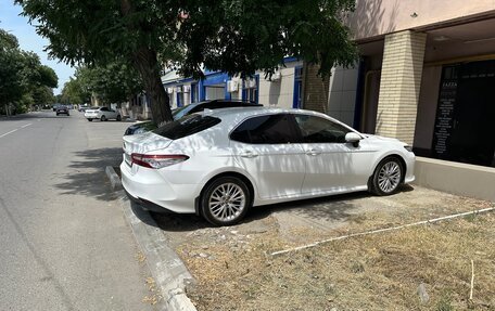 Toyota Camry, 2018 год, 2 050 000 рублей, 5 фотография