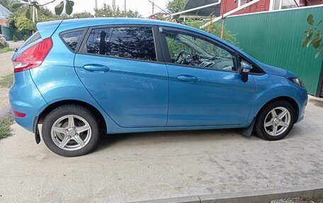 Ford Fiesta, 2011 год, 1 020 000 рублей, 2 фотография