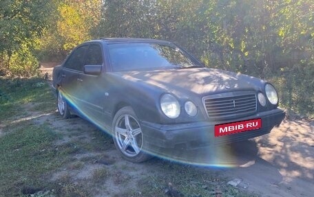 Mercedes-Benz E-Класс, 1996 год, 270 000 рублей, 5 фотография