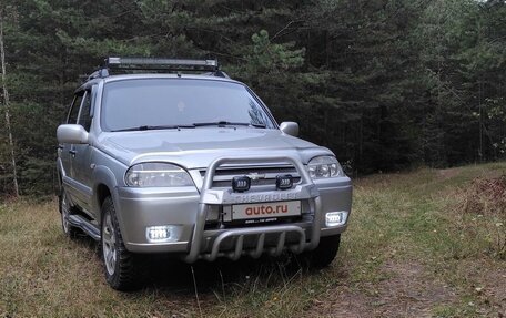 Chevrolet Niva I рестайлинг, 2003 год, 425 000 рублей, 3 фотография