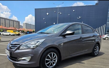 Hyundai Solaris II рестайлинг, 2014 год, 1 590 000 рублей, 3 фотография