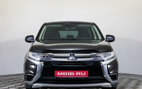 Mitsubishi Outlander III рестайлинг 3, 2017 год, 1 699 000 рублей, 2 фотография