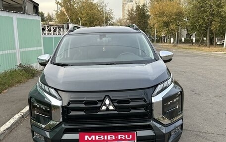 Mitsubishi Xpander, 2023 год, 3 400 000 рублей, 2 фотография