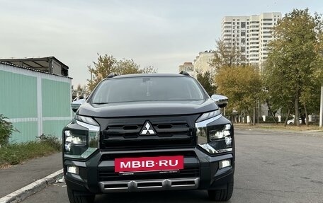 Mitsubishi Xpander, 2023 год, 3 400 000 рублей, 24 фотография