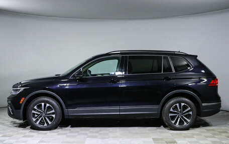 Volkswagen Tiguan II, 2023 год, 4 400 000 рублей, 8 фотография