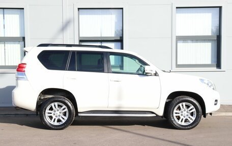 Toyota Land Cruiser Prado 150 рестайлинг 2, 2010 год, 2 299 000 рублей, 4 фотография