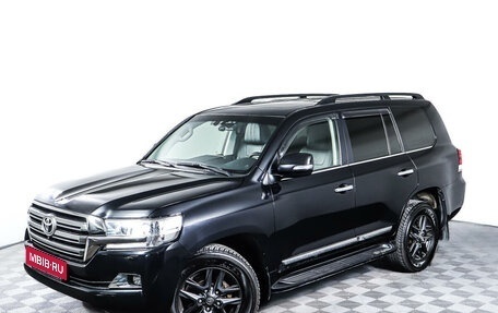 Toyota Land Cruiser 200, 2015 год, 6 344 000 рублей, 31 фотография