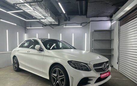 Mercedes-Benz C-Класс, 2018 год, 3 500 000 рублей, 1 фотография