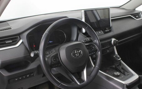 Toyota RAV4, 2020 год, 3 260 000 рублей, 13 фотография