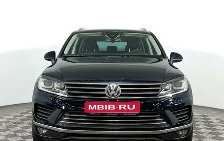 Volkswagen Touareg III, 2015 год, 3 239 000 рублей, 2 фотография