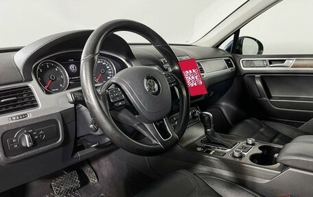 Volkswagen Touareg III, 2015 год, 3 239 000 рублей, 13 фотография