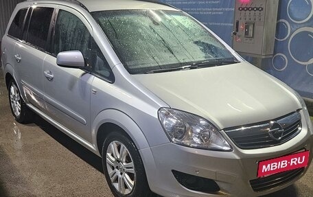 Opel Zafira B, 2011 год, 800 000 рублей, 3 фотография